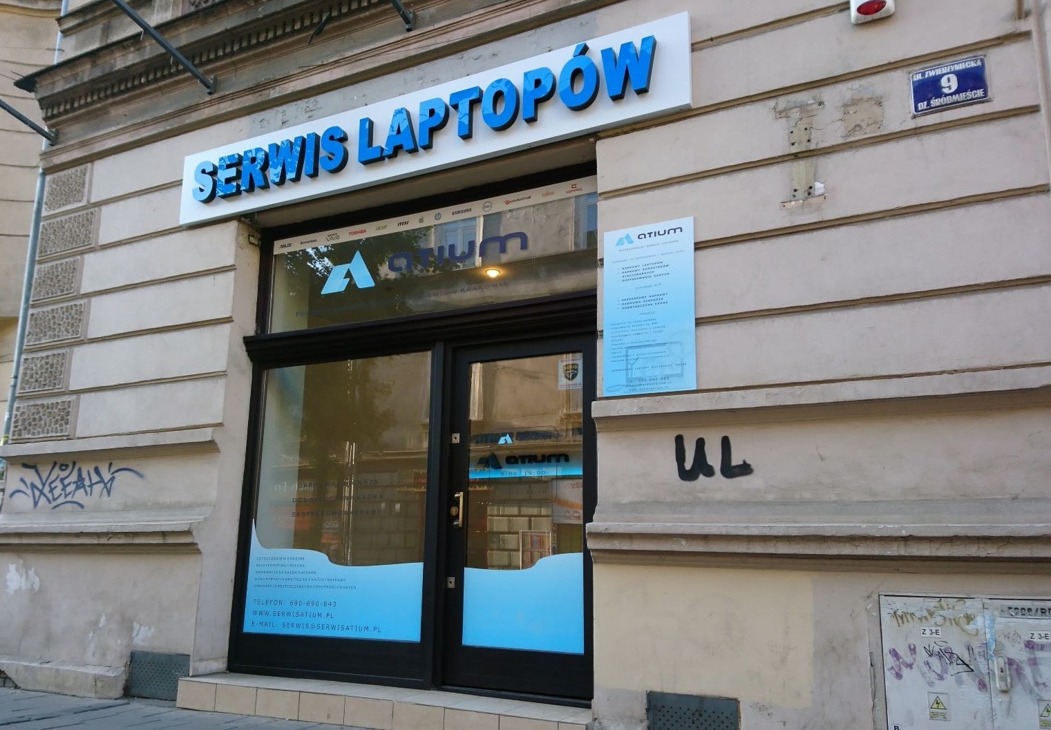 Witryna serwisu laptopów Atium w Krakowie